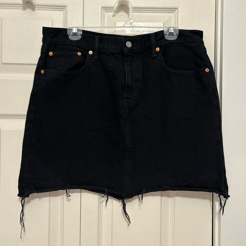 Levi’s Black Denim Mini Skirt